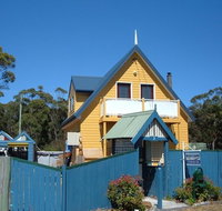 Beachs 'N Greens - Foster Accommodation