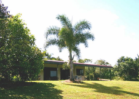 Daintree Mountain View Retreat And Vanilla Beans - Foster Accommodation 0