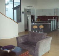 Moorhen Cove - Foster Accommodation