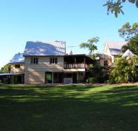 Glasshouse Mountains Ecolodge - Foster Accommodation
