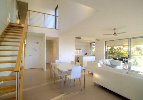 Rainbow Sea Resort - Foster Accommodation 0