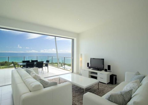 Rainbow Sea Resort - Foster Accommodation 1