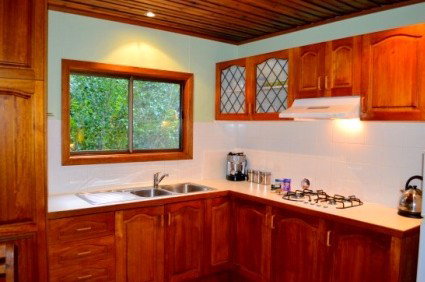 A Waterfall Hideout-Rainforest Cabin For Couples - Foster Accommodation 2