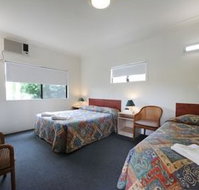 Hi-Way Motel