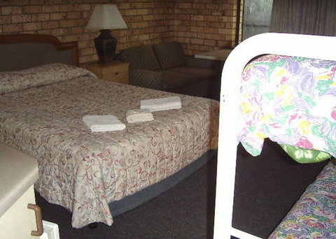 Snowdream Motel - Foster Accommodation 1