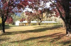 Talbingo Mountain Retreat - Foster Accommodation 4