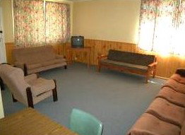 Talbingo Mountain Retreat - Foster Accommodation 5