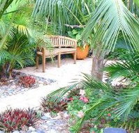 Azura Beach House Bed and Breakfast - Foster Accommodation