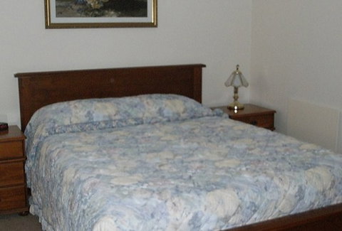 Avariella - Foster Accommodation 0