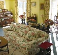 Chinoiserie B and B - Foster Accommodation