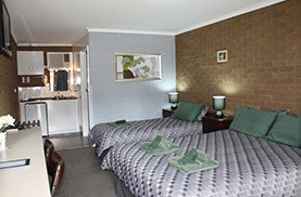 Camellia Motel - Foster Accommodation 4