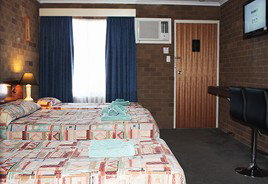 Camellia Motel - Foster Accommodation 5