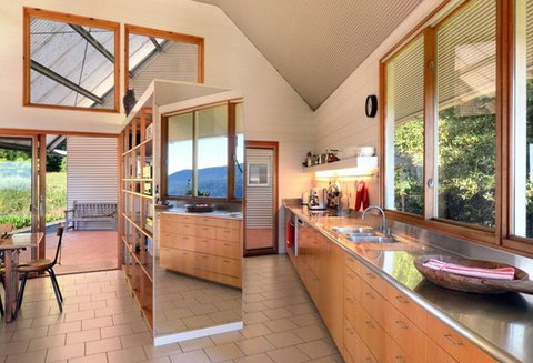 Cloud Break - Foster Accommodation 0