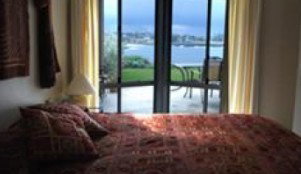 Beachfront Apartment Kiama - Foster Accommodation 1