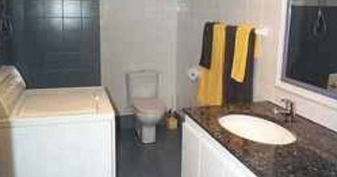 A Beach House Near Manly - Foster Accommodation 0