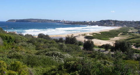 A Beach House Near Manly - Foster Accommodation 4