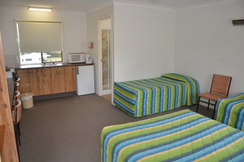 Killarney Sundown Motel - Foster Accommodation 0