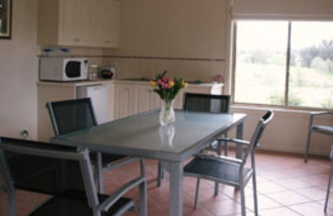 Burns B And B And Yabby Farm - Foster Accommodation 0