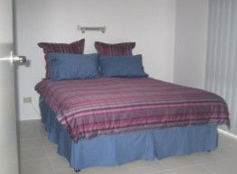 Olas Holiday House - Foster Accommodation 1