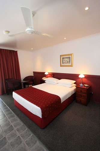 Xenia Central Studio Accommodation - Foster Accommodation 3