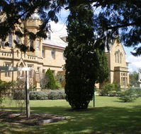 Abbey Of The Roses Boutique Heritage Guesthouse - Foster Accommodation