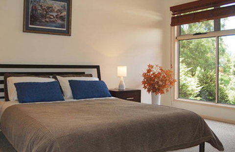 Ravensbourne Escape Kookaburra Kottage - Foster Accommodation 1