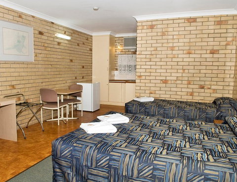 City Motor Inn Toowoomba - Foster Accommodation 4