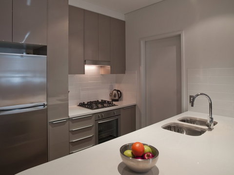 Meriton Serviced Apartments Southport - Foster Accommodation 2