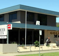 Golden Leaf Motel - Foster Accommodation