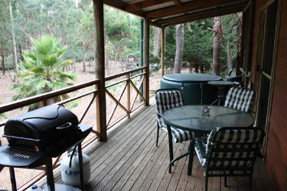 Fern Gulley Retreat - Foster Accommodation 4
