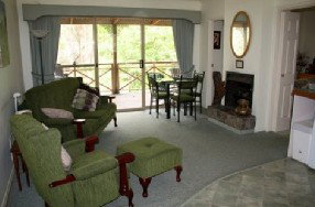 Fern Gulley Retreat - Foster Accommodation 5