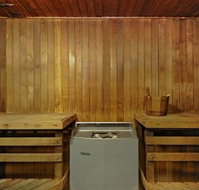 Golden Shores Holiday Club - Foster Accommodation