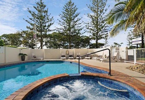 Golden Shores Holiday Club - Foster Accommodation 4