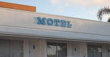 Broad Shore Motel - Foster Accommodation 0