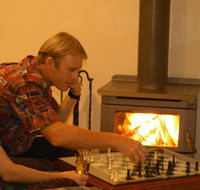 Birds 'n' Bloom Cottages - Foster Accommodation