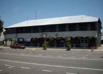 Burdekin Hotel - Foster Accommodation 0
