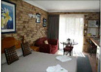 Beachmere Palms Motel - Foster Accommodation 2