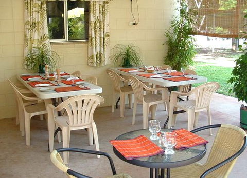 Affordable Gold City Motel - Foster Accommodation 4