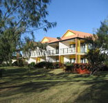 Coral Cove Resort  Golf Club - Foster Accommodation