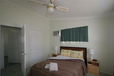 Valley Vineyard Tourist Park - Foster Accommodation 1