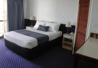 Ocean Centre Hotel - Foster Accommodation 1