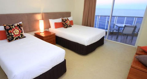 Xanadu Main Beach - Foster Accommodation 4