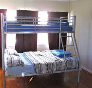 Surf N Sun Beachside Backpackers - Foster Accommodation