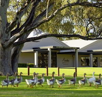 Serafino McLaren Vale - Foster Accommodation
