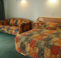 Runaway Bay Motor Inn - Foster Accommodation