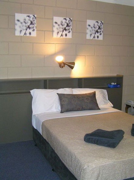 Old Mill Motel, Dongara - Foster Accommodation 5