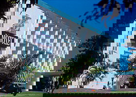 Asti Motel - Foster Accommodation 0