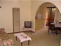 Hyatt Apartments - Foster Accommodation 0