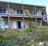 The Dog And Cockle Beach House - Foster Accommodation