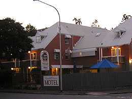 Spring Hill Terraces - Foster Accommodation 3